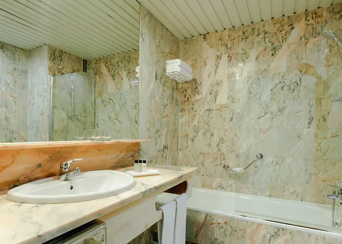 赫斯珀里亚维戈酒店 4*