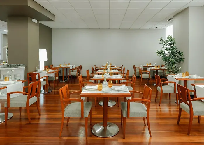 赫斯珀里亚维戈酒店 4* 比戈